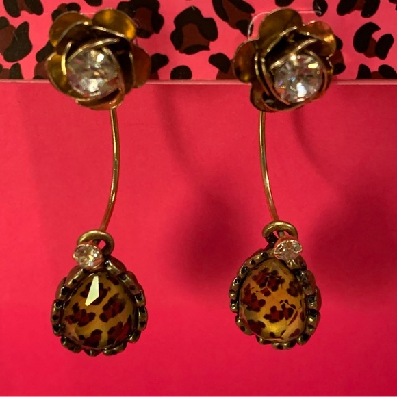 BETSEY JOHNSON- Gold Tone Leopard Drop Earrings - Picture 4 of 4
